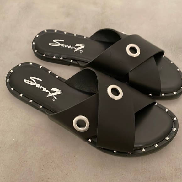 7 For All Mankind Lucca Sandals - 8 - Picture 1 of 3